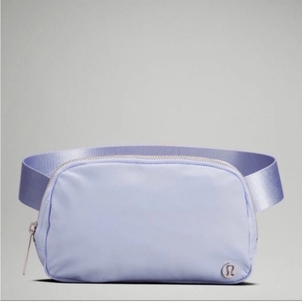 Lululemon Everywhere Belt Bag Lavender 1L —#039 - Picture 6 of 6